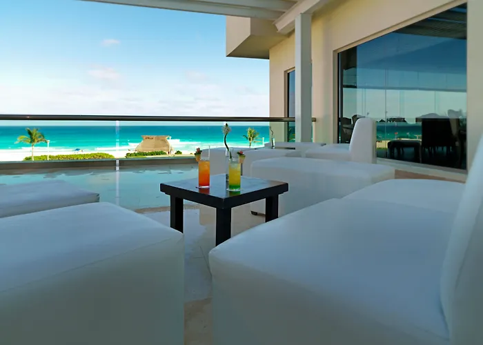 Pet Friendly hotel: Iberostar Selection Cancun (Adults Only)