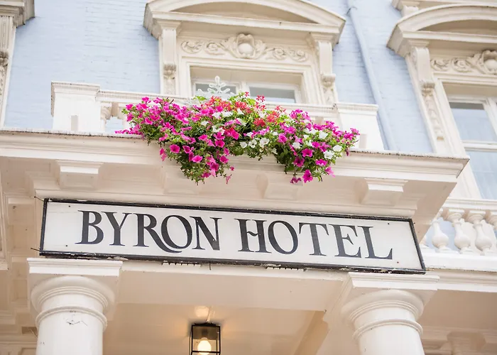 Strandhotel: Byron Hotel