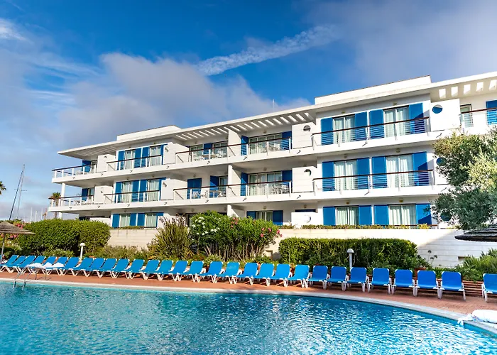 Hotel: Marina Club Lagos Resort