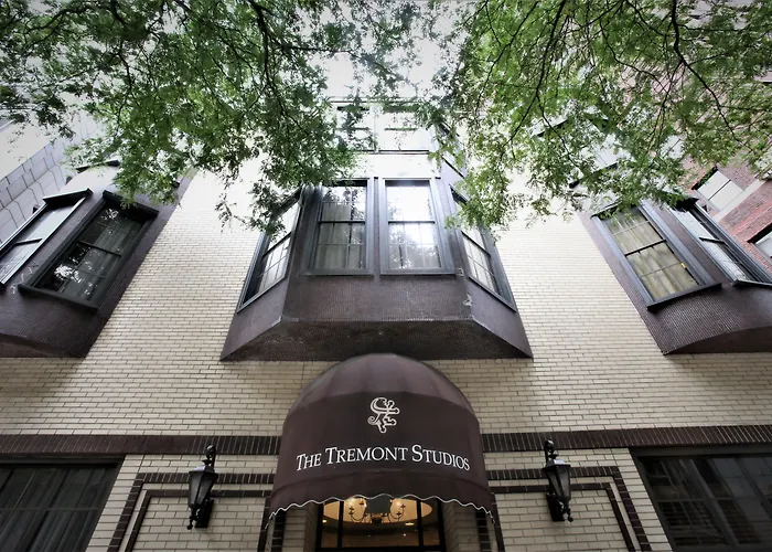 Romantic hotel: Selina Chicago