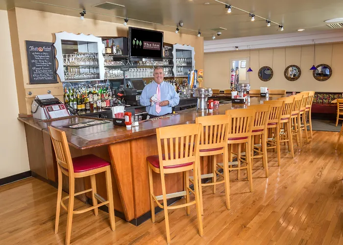 Pet Friendly hotel: The Inn At Longwood Medical