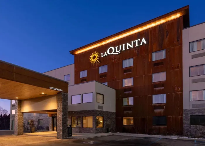 Family Hotel: La Quinta By Wyndham Anchorage Airport