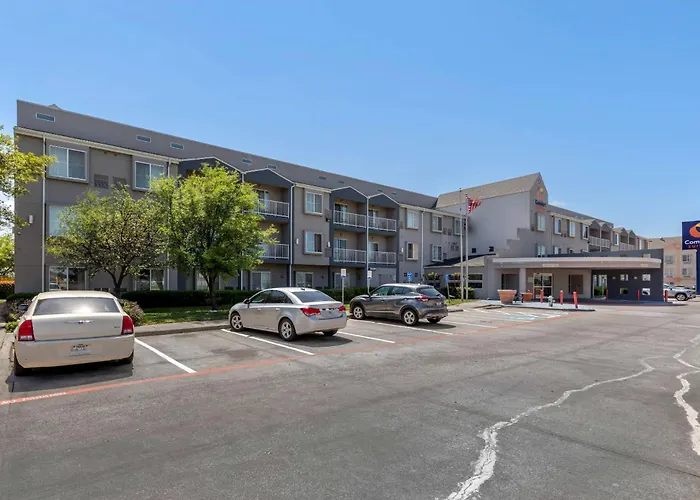 Comfort Suites Dfw Airport