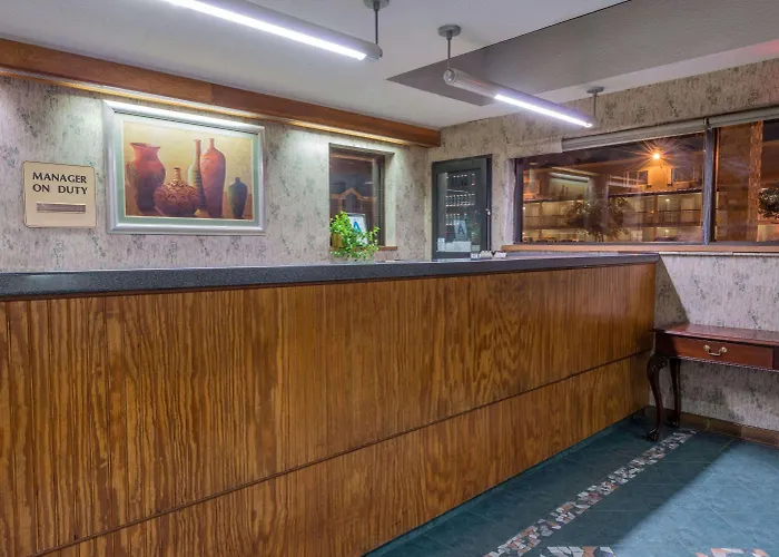Days Inn By Wyndham Hurstbourne