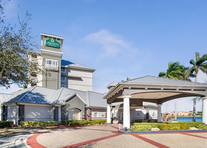Jacuzzi hotel: La Quinta By Wyndham Ft. Lauderdale Airport