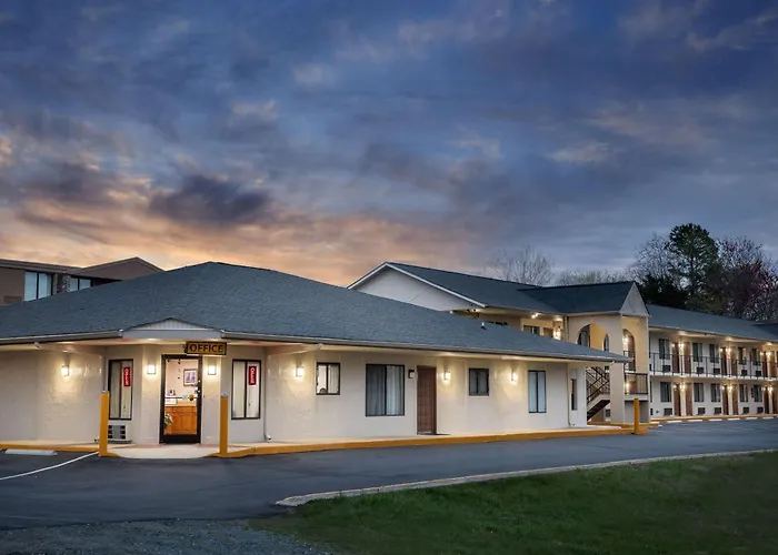 Super 8 By Wyndham Burlington Nc