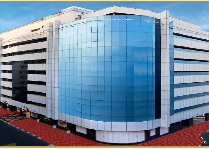Luxury hotel only: Excelsior Hotel Downtown