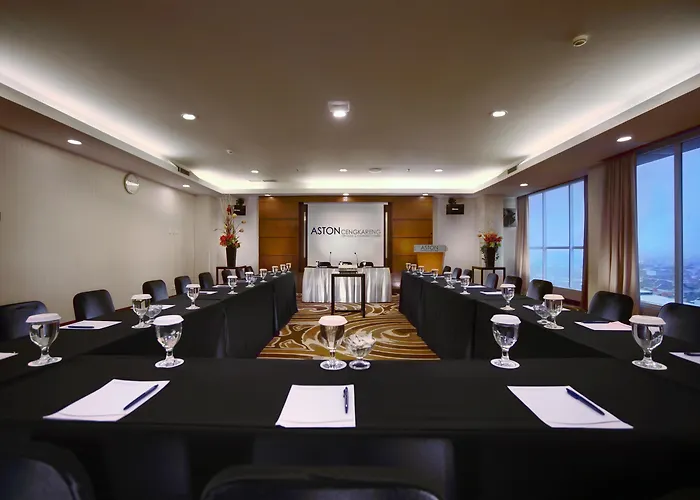 Royal Palm Hotel & Conference Center Cengkareng