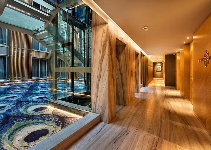 Hôtel de luxe: Fer Hotel