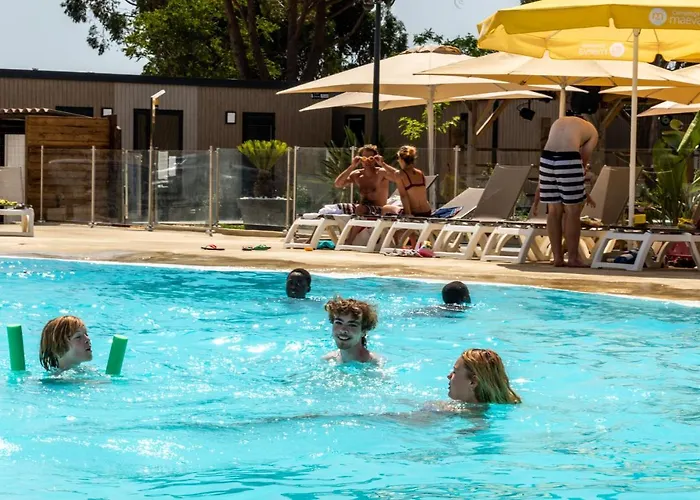 Hotel dichtbij College: Camping Maeva Escapades Les Cottages De Perpignan