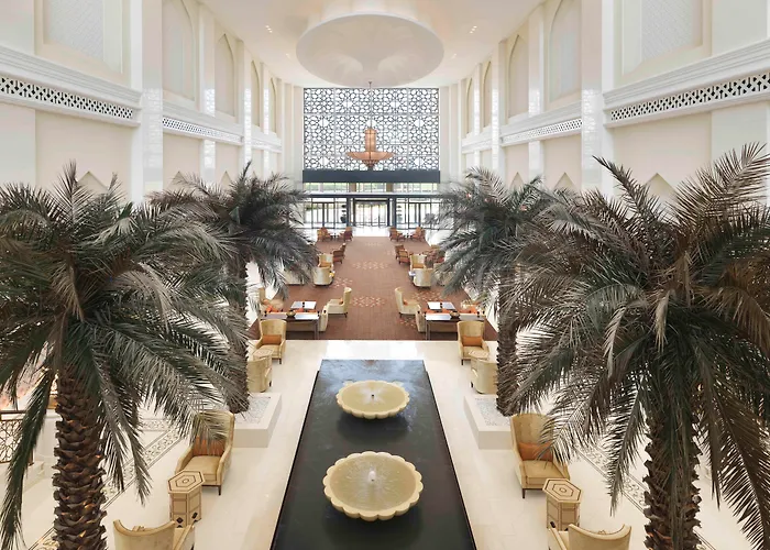 Bab Al Qasr Hotel