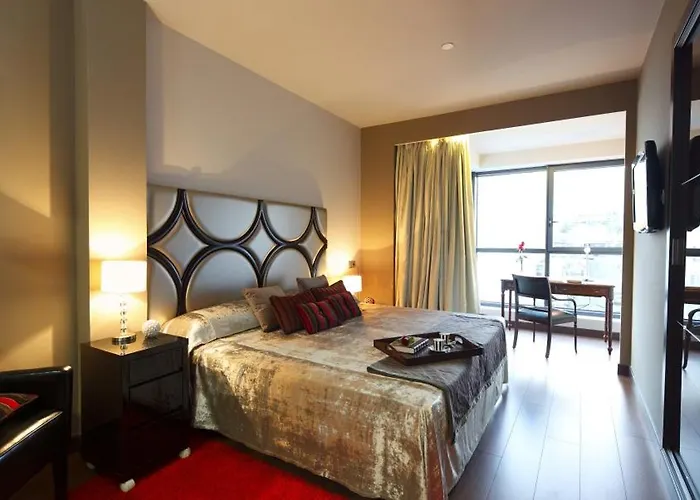 Hotel mit Pool: Silken Axis Vigo