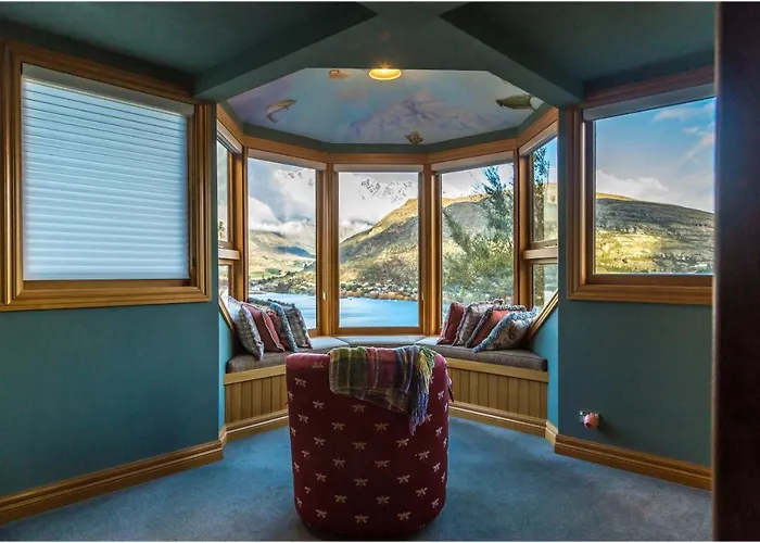 Private Villa: Pencarrow Boutique Lodge