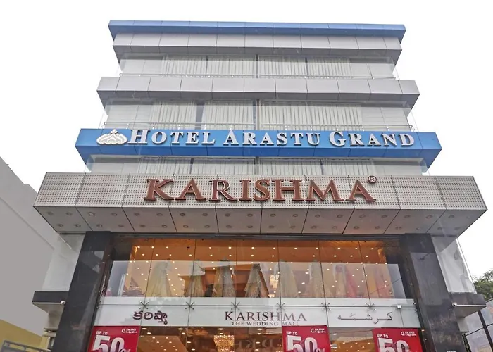 Central hotel: Treebo Arastu Grand