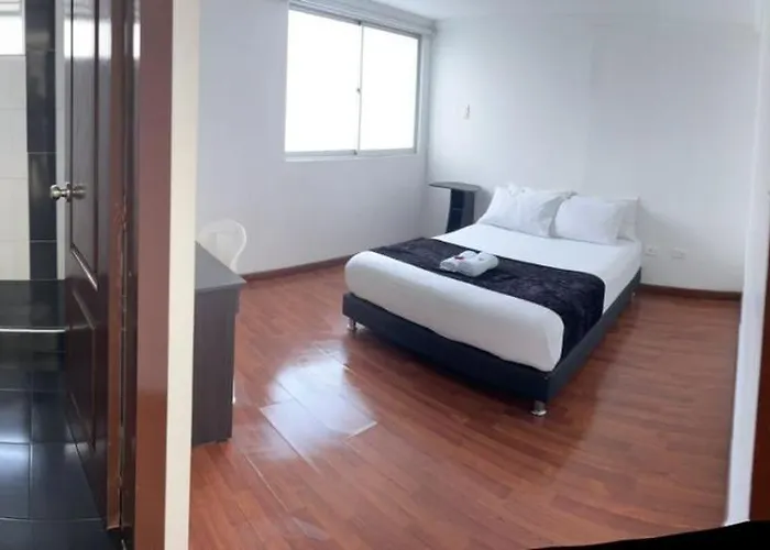Hotel Embassy Star