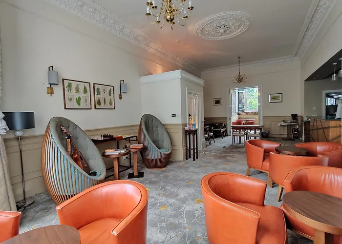 Resort: Blue Bells Hotel