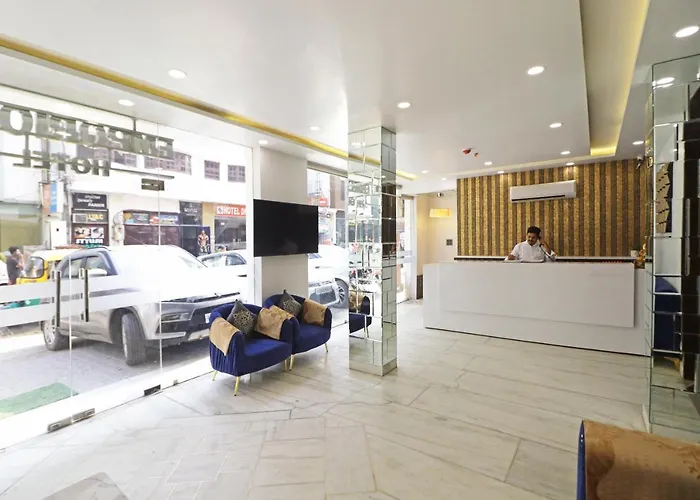 Emporio Dx - New Delhi Railway Station - Paharganj