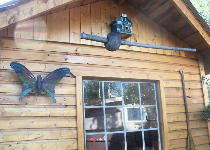 Cabine, Home Sweet Home