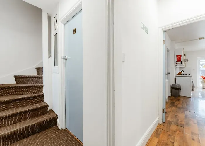Upton Park Bedrooms 25 Min To Central London