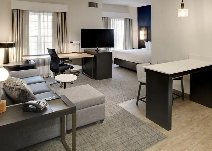 Hotel with pool: Residence Inn Columbia Northeast/Fort Jackson Area