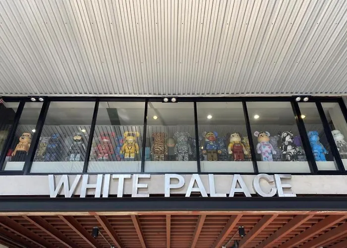 Pets Allowed Hotel White Palace Bangkok