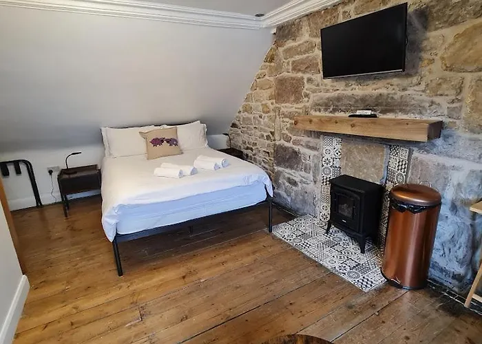 Ness City Cottage