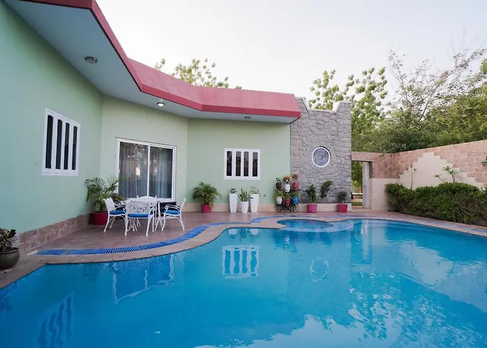Villa: Woodlands Cottage - Luxury Stay