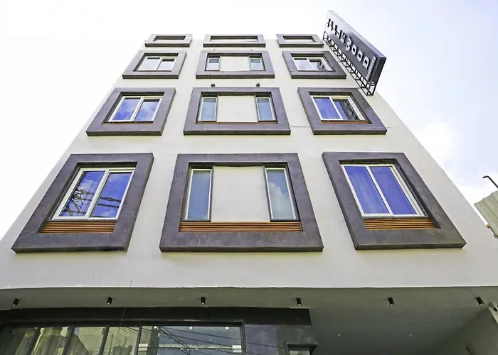 Hotel Apple Tree Residency - Offering Free Airport Shuttle