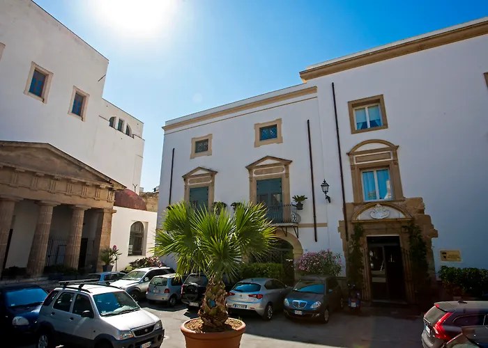 Palazzo Brunaccini Boutique Hotel