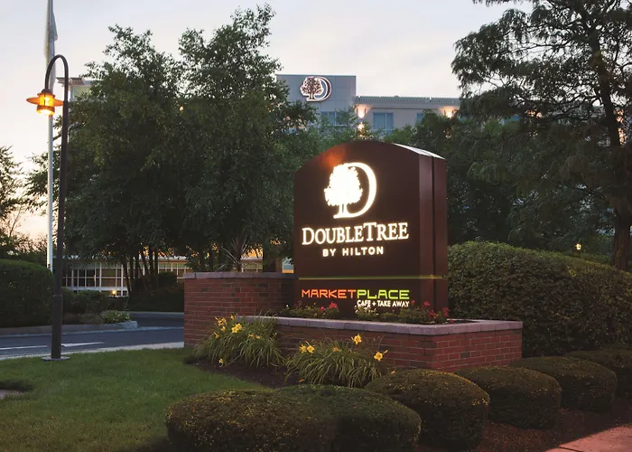 3 SterneHotel Doubletree By Hilton Boston Bayside