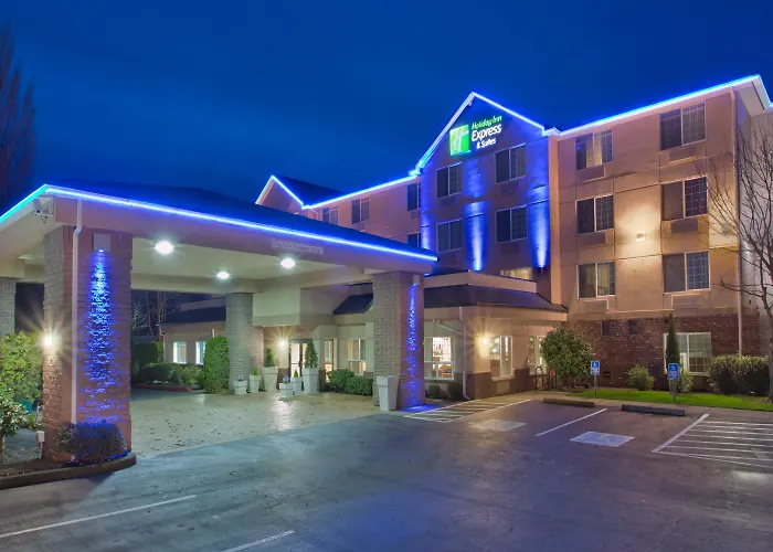 Holiday Inn Express Hotel & Suites Portland - Jantzen Beach By Ihg