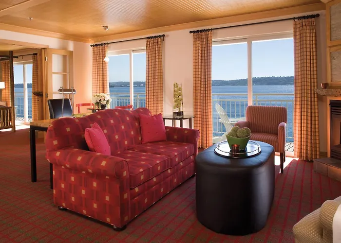 4 star hotel: The Edgewater, A Noble House Hotel