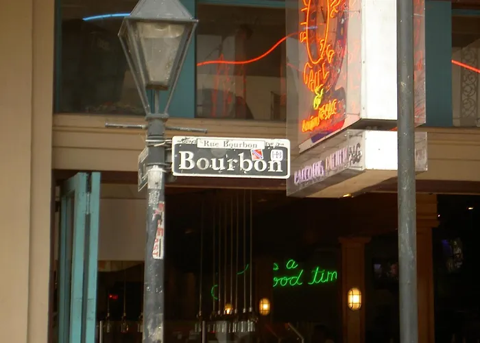 4 star hotel: Crowne Plaza New Orleans French Qtr - Astor By Ihg