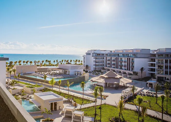 Playa del Carmen Hotels near Isla Mujeres Airport (ISJ)