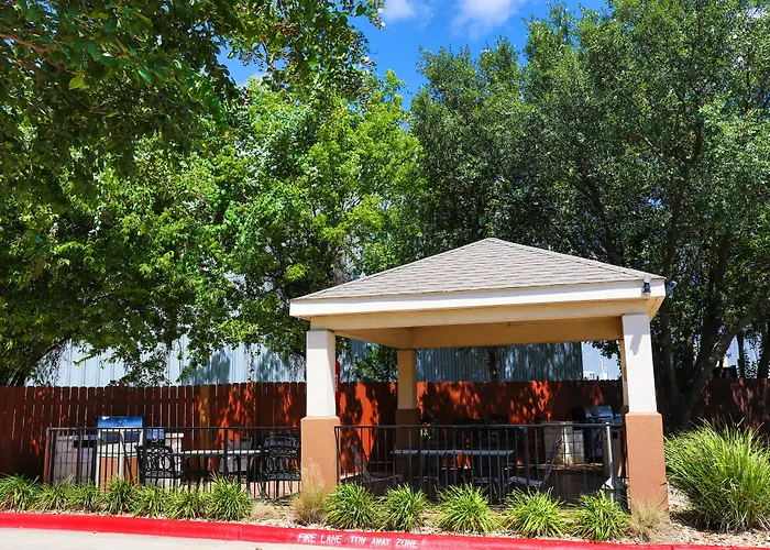 Sonesta Simply Suites Austin South