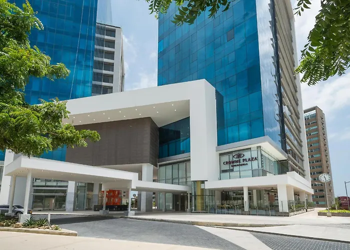  Crowne Plaza