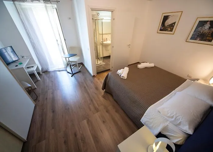 Zurria Rooms