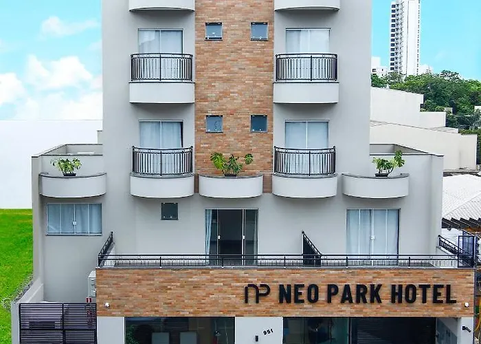 Hotel 3 estrelas: Neo Park Hotel