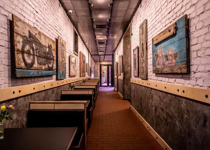 Hôtel 3 étoiles: Art Hotel 158
