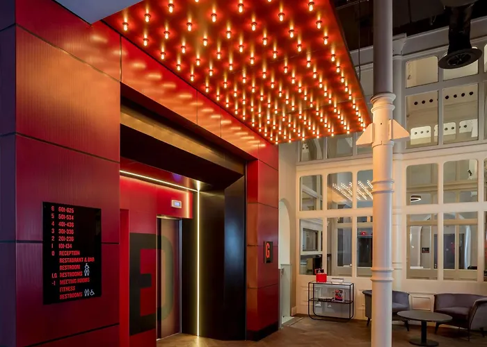 4 Sterne Hotels Radisson Red , Liverpool