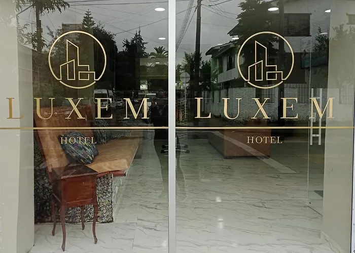 Cheap hotel: Hotel Luxem