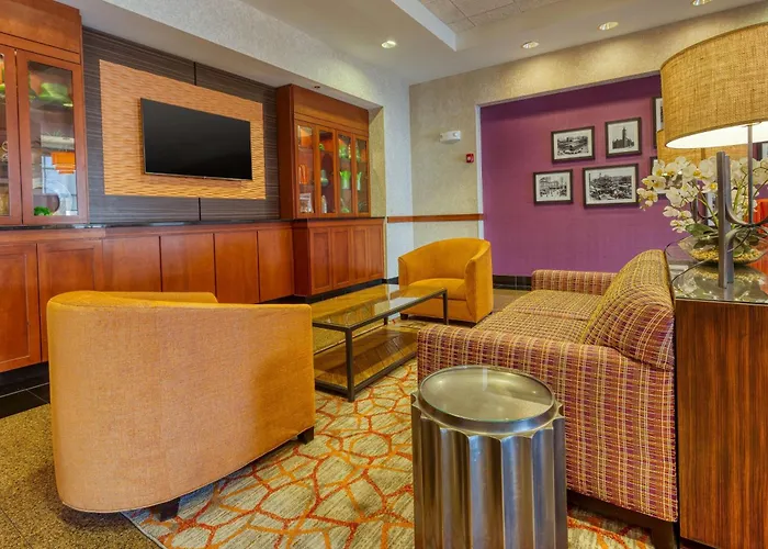 Drury Inn & Suites Indianapolis Northeast