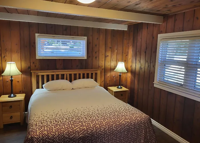 Riverbend Cottage & Rv Campground