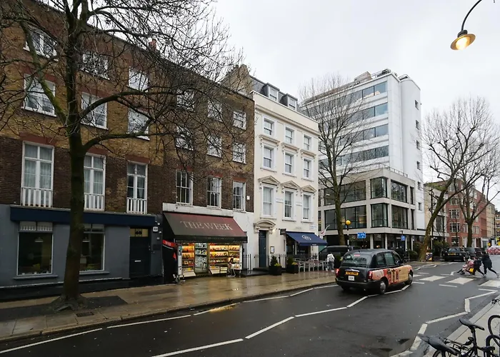 Family Hotel: Charlotte Street Rooms By News Hotel