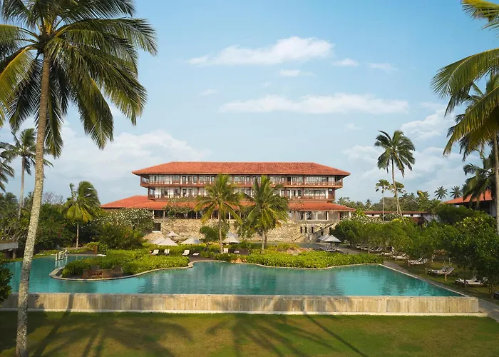 Beach hotel: Cinnamon Bentota Beach - Signature Selection