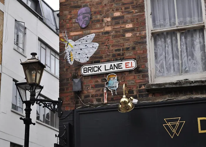 Cosmos Capsule Hub London