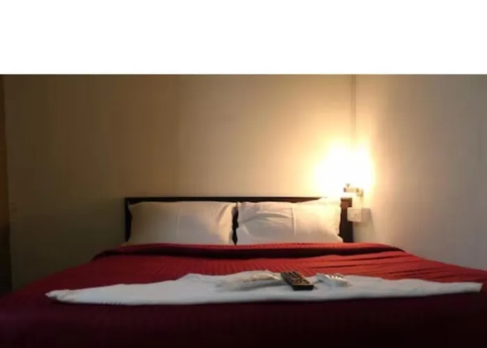 Hotel Saffron Inn