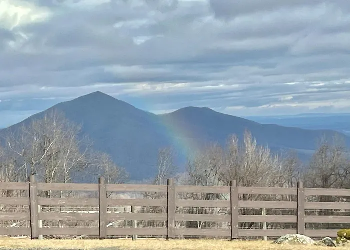 Bent Mountain Lodge