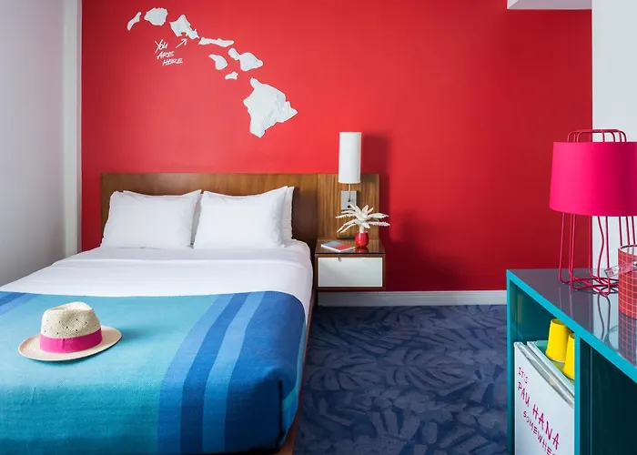 Romantic hotels Shoreline Waikiki