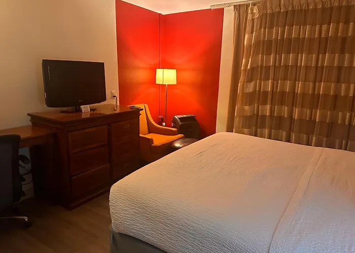 Ramada Downtown By Wyndham Anchorage